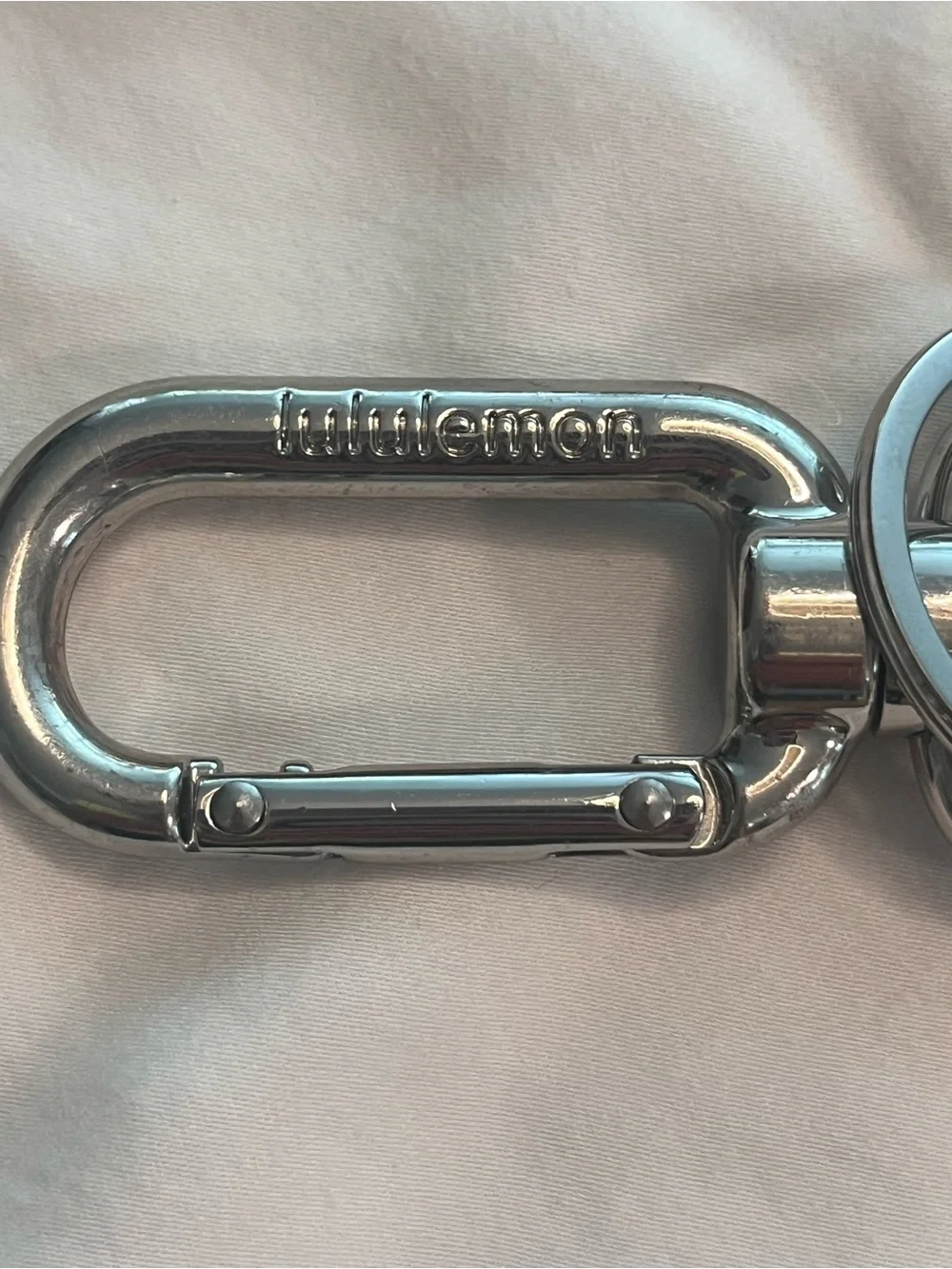 Lululemon Never Lost Keychain in Trench/Pistachio 13